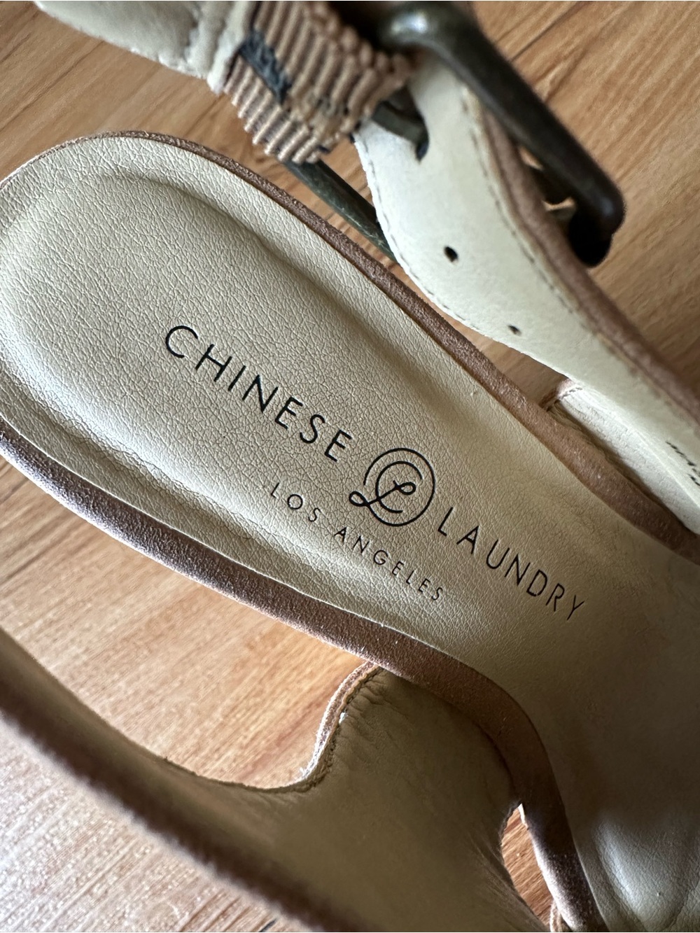 Chinese Laundry Tan Suede Cork Platform Wedge Peep Toe Sandal Size 6.5 - Picture 2 of 7